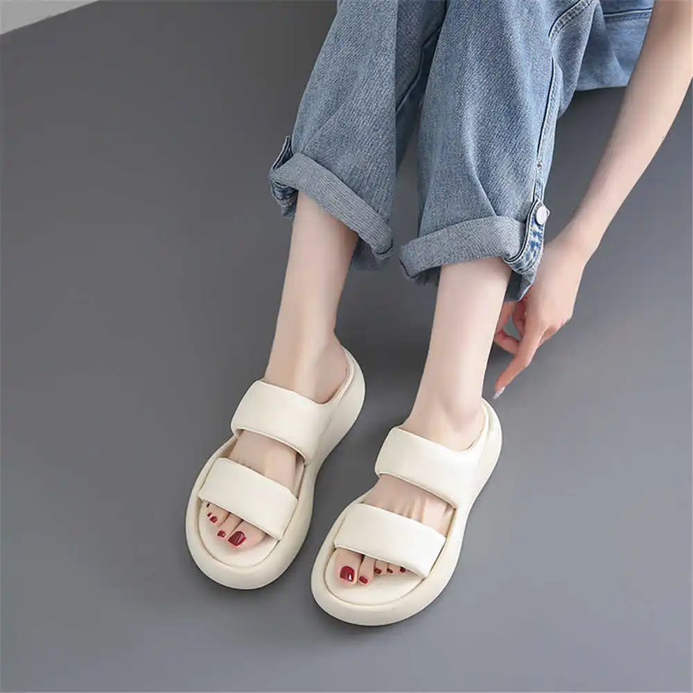 Size 39 Strips Summer Shoes Sa - Aquatic Sports Uk review and price
